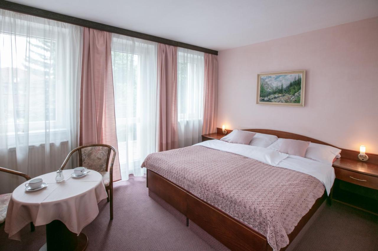 Hotel-Pension Kamyk Прага Экстерьер фото